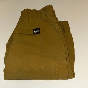 REI CO-OP‎ Mens Shorts 36 (34X8) Tan Khaki Cargo Relaxed Hiking Outdoor